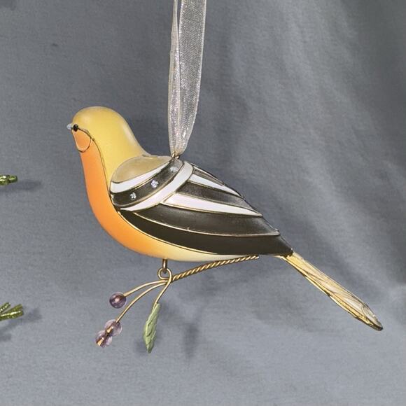 Hallmark 2011 Lady Oriole The Beauty of Birds Special Edition Ornament RARE - Picture 5 of 16